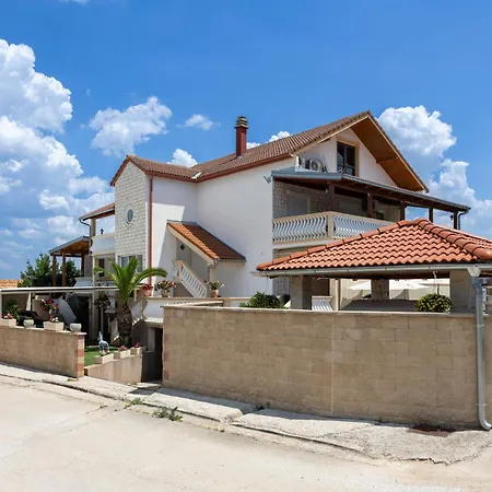 My Dalmatia - Dada 3 With Pool דירה ביוגראד נה מורו